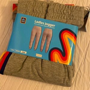 New Aldi Swag Gear Ladies Large Jogger